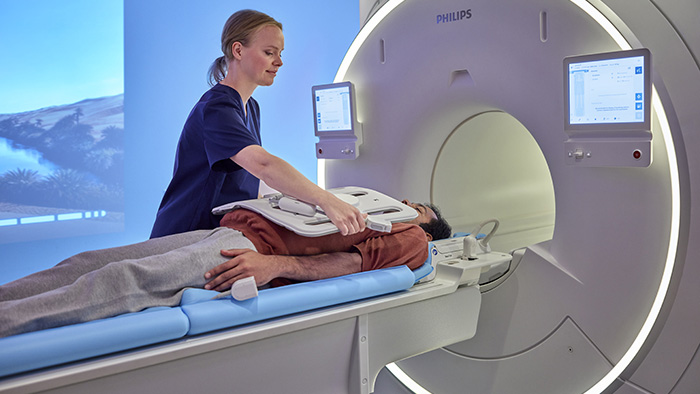 Philips presenta innovador sistema de resonancia magnética